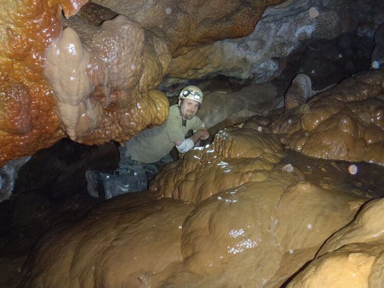 dahm spring cave view