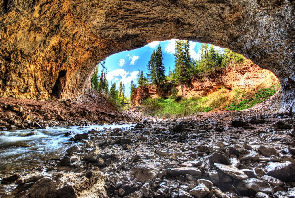 Caves You Can Visit little brush creek cave entrance