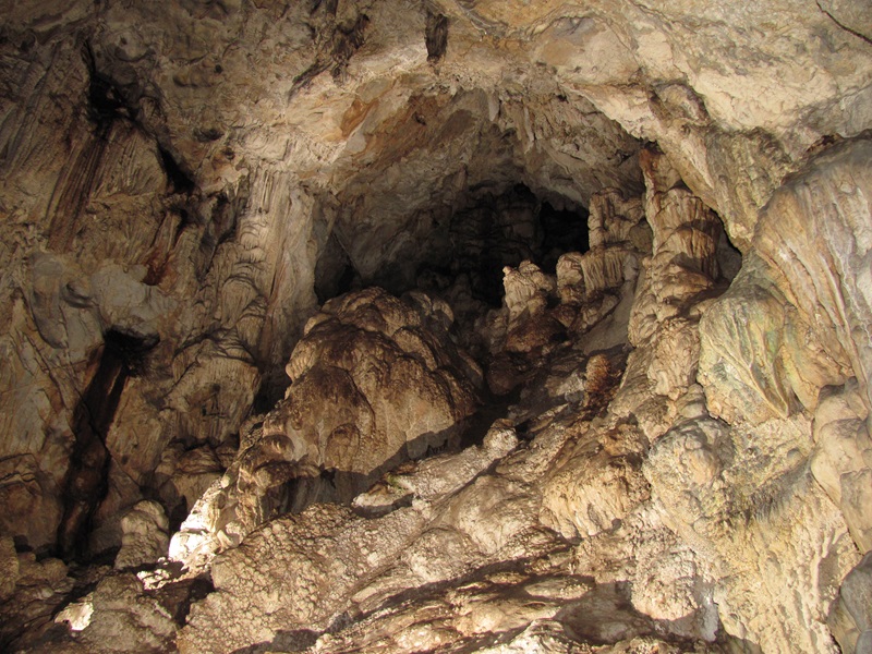 Caves You Can Visit Colorado's Cave of the Clouds.